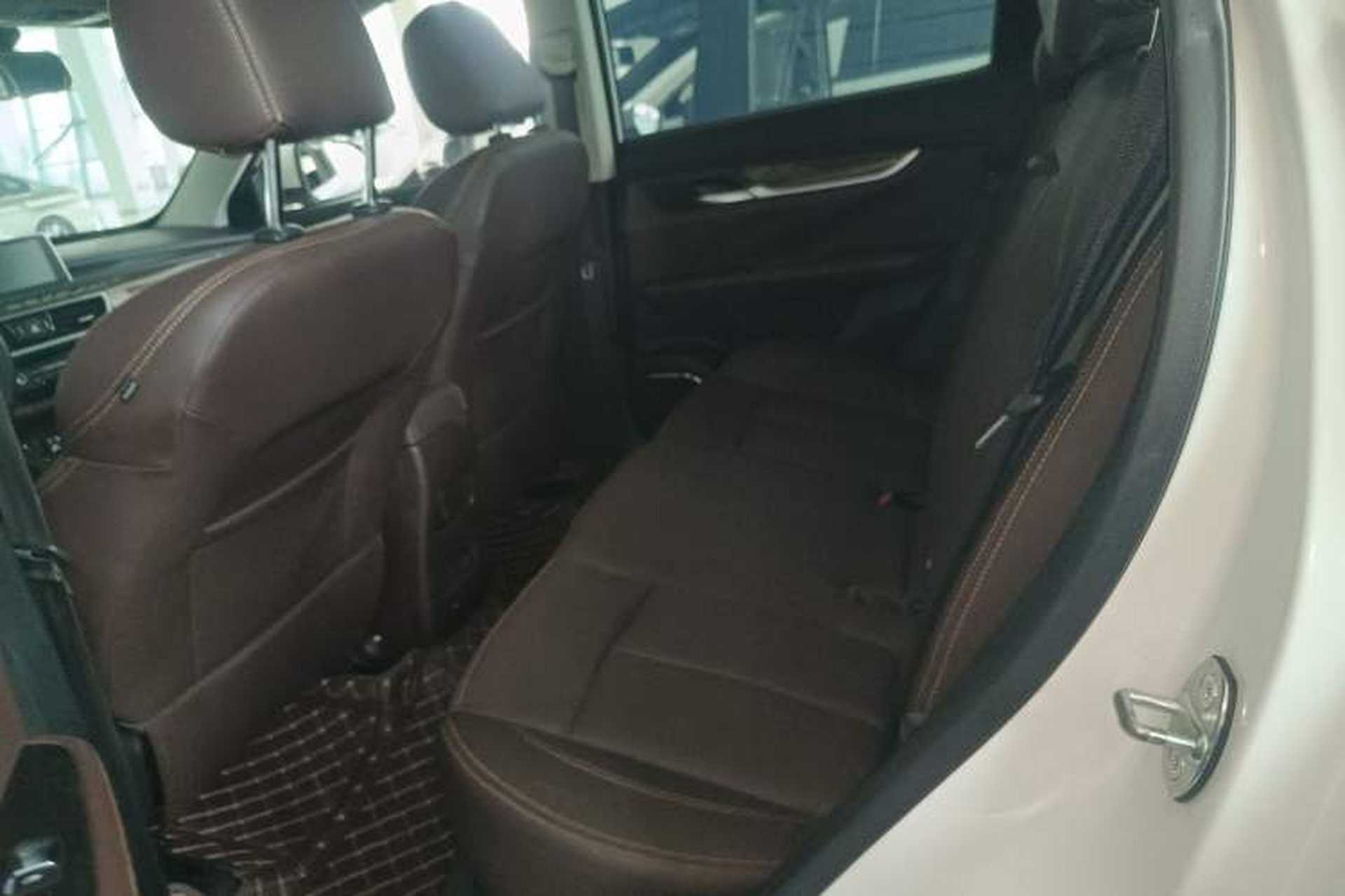 Used Hanteng X5 2018 1.5T CVT Luxury Edition Interior 4