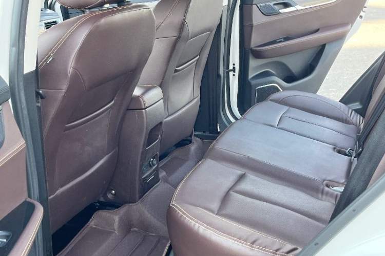 Used Hanteng X5 2018 1.5T Manual Elite Edition Interior 5