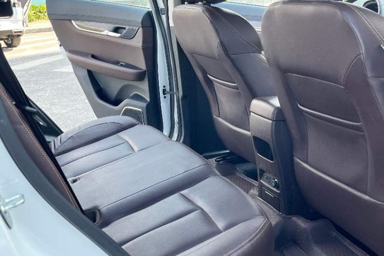 Used Hanteng X5 2018 1.5T Manual Elite Edition Interior 9