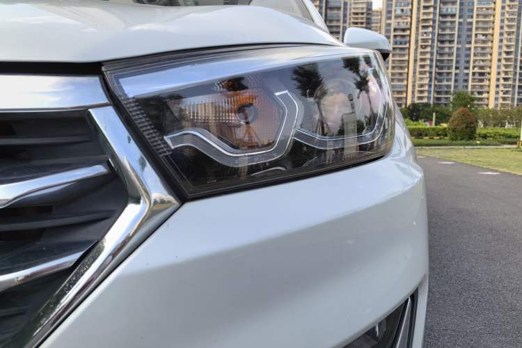 Used Hanteng X5 2018 1.5T CVT Luxury Edition Left Front Headlight