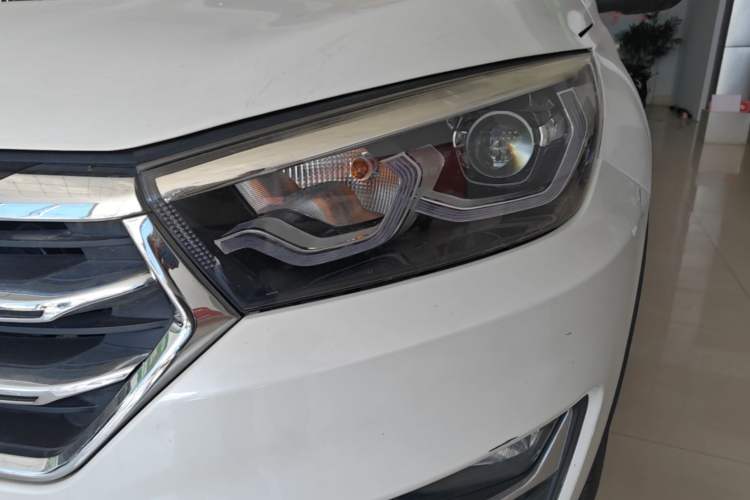 Used Hanteng X5 2018 1.5T CVT New Year Edition Left Front Headlight