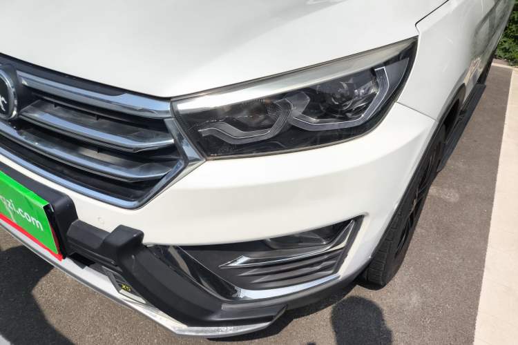 Used Hanteng X5 2018 1.5T CVT New Year Edition Left Front Headlight