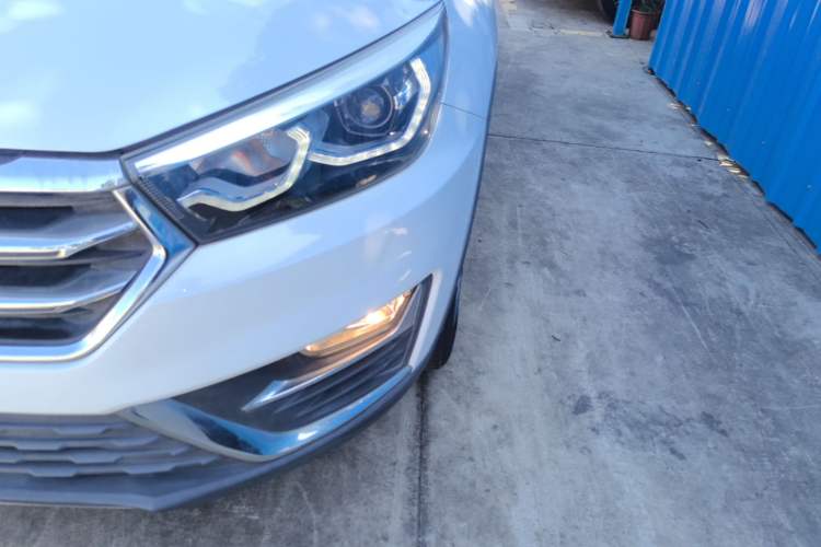 Used Hanteng X5 2018 1.5T CVT Elite Edition Left Front Headlight