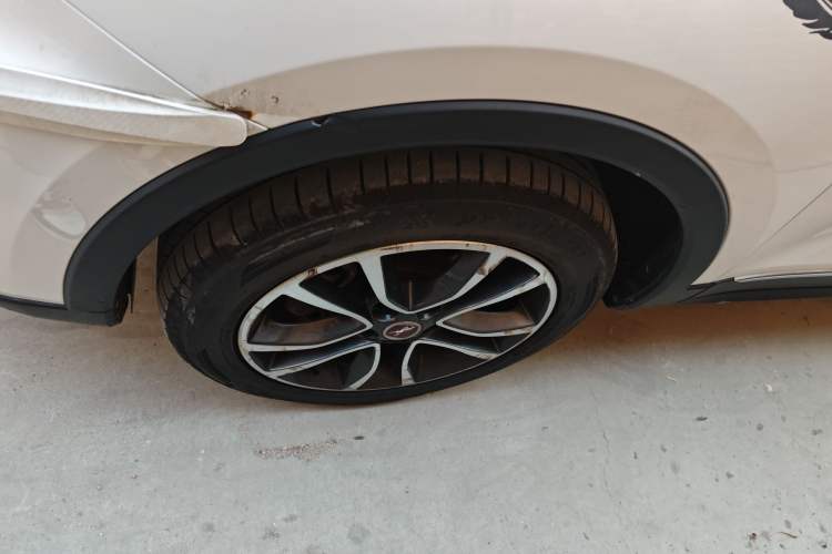 Used Hanteng X5 2018 1.5T CVT Luxury Edition Left Front Wheel Hub