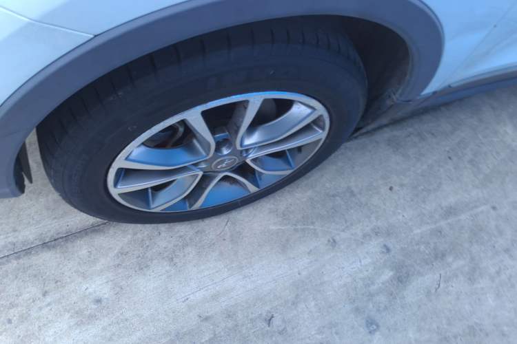 Used Hanteng X5 2018 1.5T CVT Elite Edition Left Front Wheel Hub