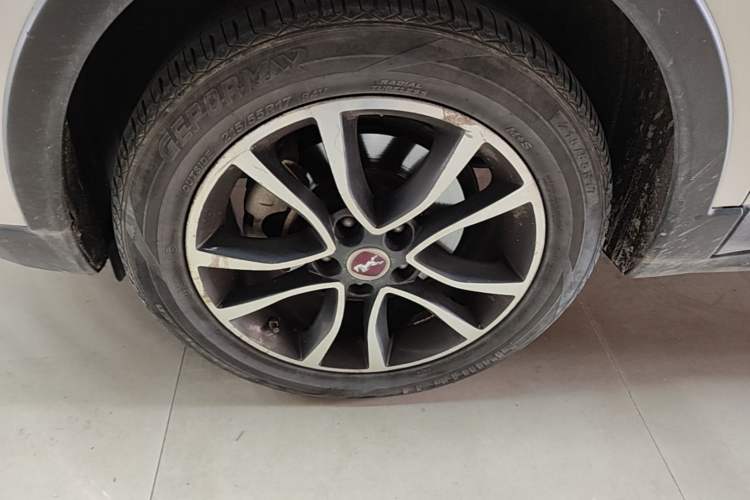 Used Hanteng X5 2018 1.5T CVT Luxury Edition Left Front Wheel Hub