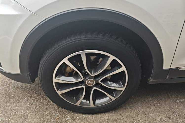 Used Hanteng X5 2018 1.5T CVT Luxury Edition Left Front Wheel Hub