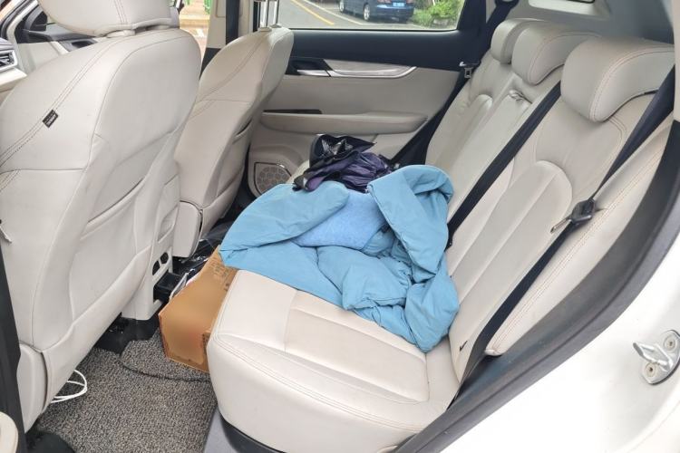 Used Hanteng X5 2018 1.5T CVT Luxury Edition Left Rear Seat