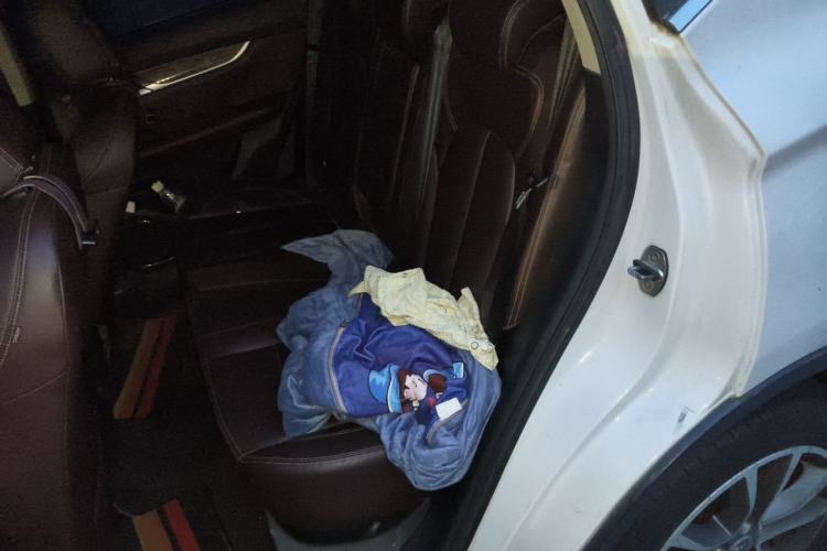 Used Hanteng X5 2018 1.5T CVT New Year Edition Left Rear Seat