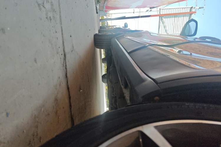 Used Hanteng X5 2018 1.5T CVT Luxury Edition Left Side Sill