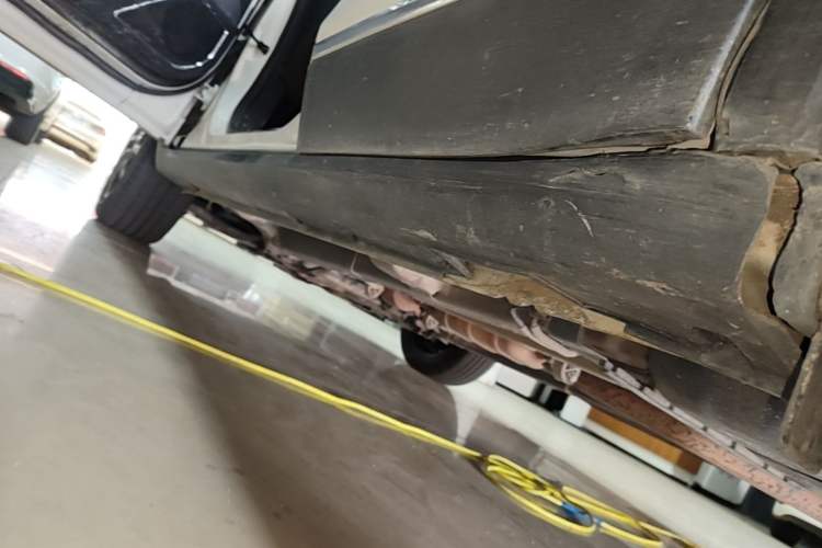 Used Hanteng X5 2018 1.5T CVT Luxury Edition Left Side Sill