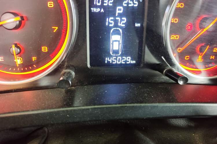Used Hanteng X5 2018 1.5T CVT Luxury Edition Odometer Close Up