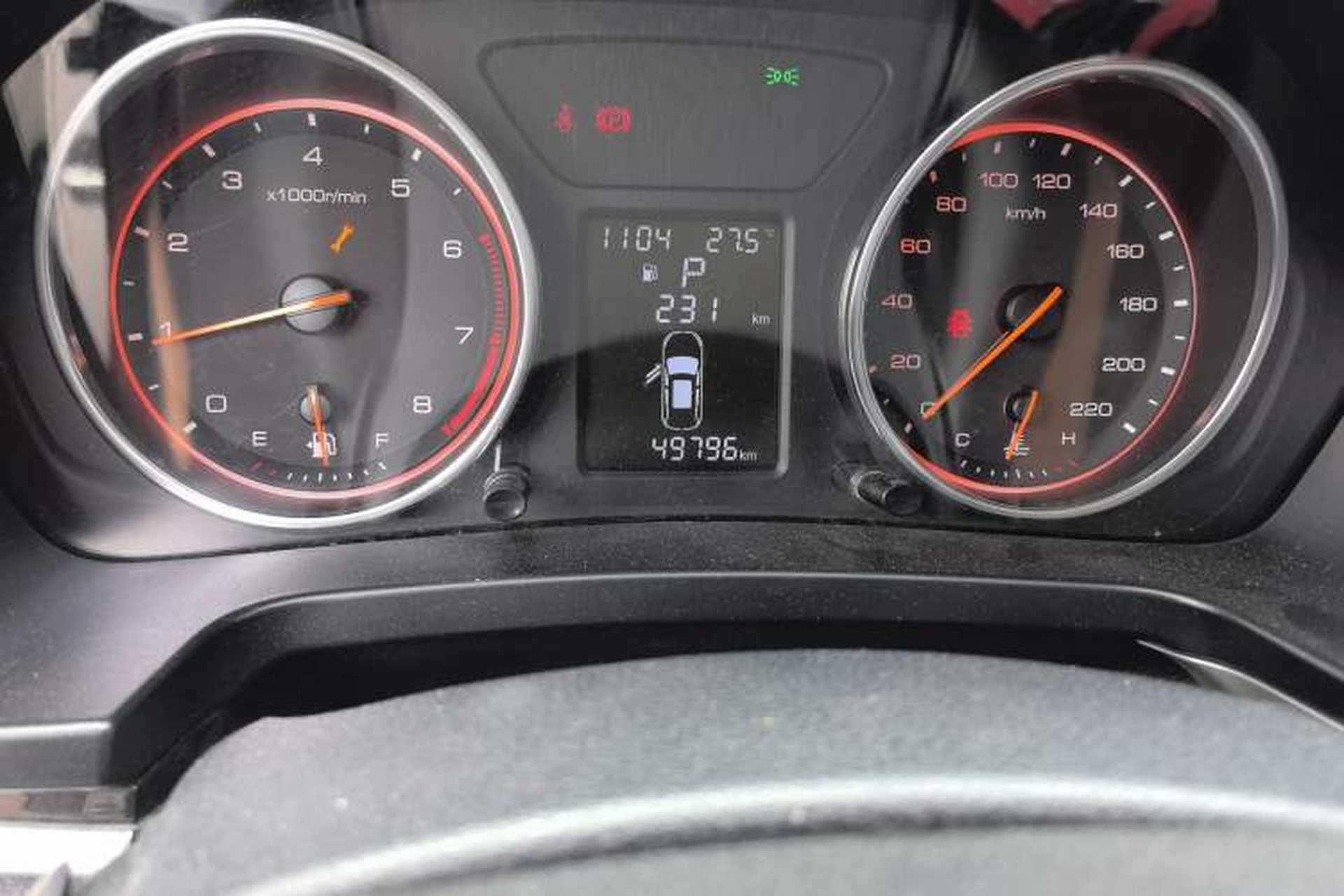 Used Hanteng X5 2018 1.5T CVT Luxury Edition Odometer Close Up