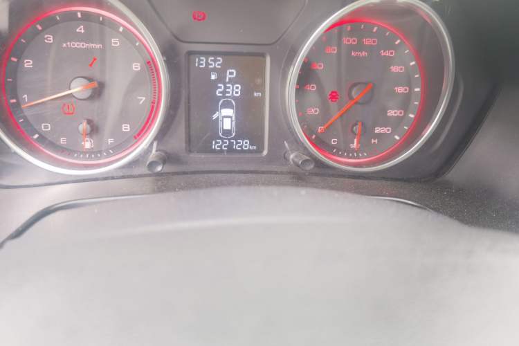 Used Hanteng X5 2018 1.5T CVT Elite Edition Odometer Close Up