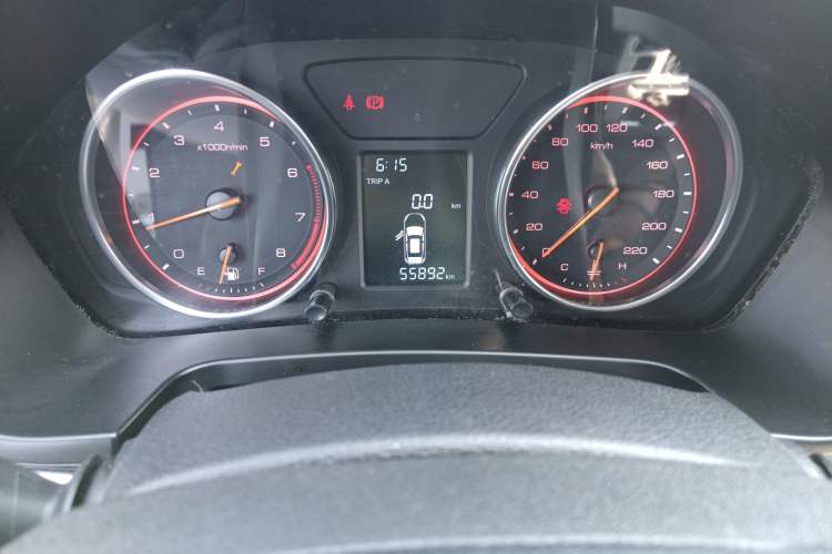 Used Hanteng X5 2018 1.5T Manual Elite Edition Odometer Close Up