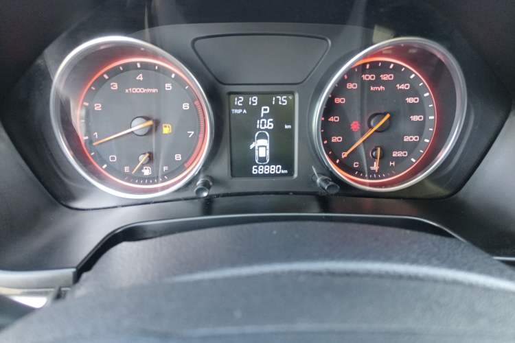 Used Hanteng X5 2018 1.5T CVT Luxury Edition Odometer Close Up