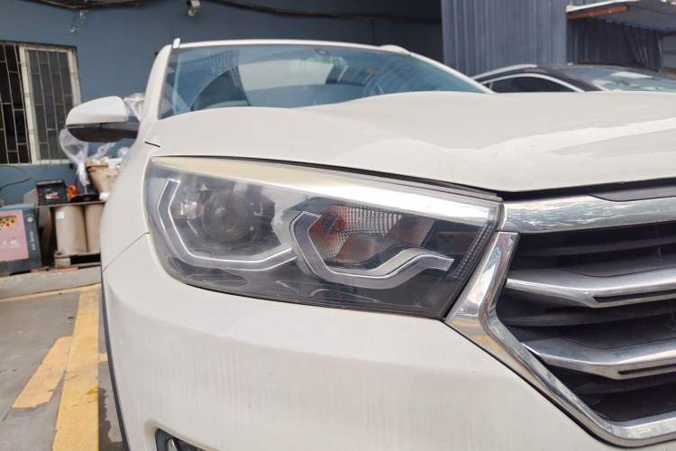 Used Hanteng X5 2018 1.5T CVT Luxury Edition Right Front Headlight