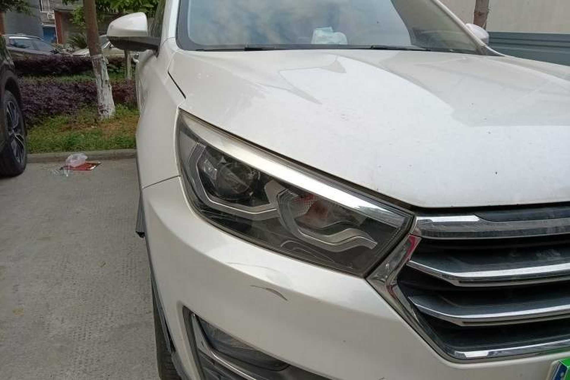Used Hanteng X5 2018 1.5T Manual Luxury Edition Right Front Headlight