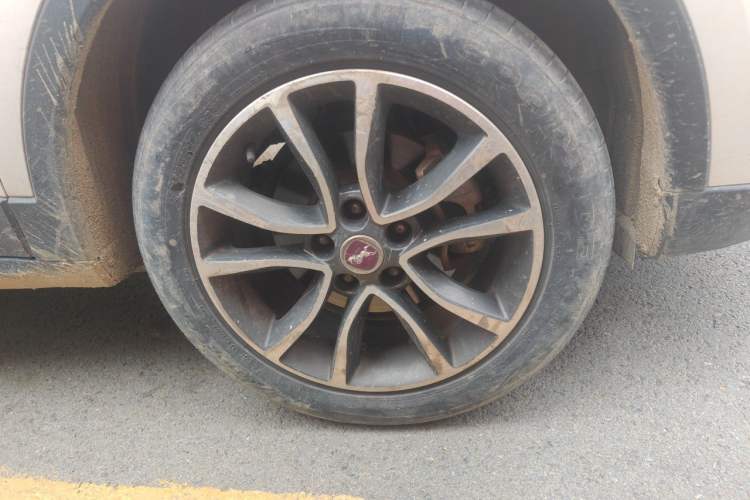 Used Hanteng X5 2018 1.5T CVT Luxury Edition Right Front Wheel Hub