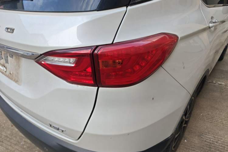 Used Hanteng X5 2018 1.5T CVT Luxury Edition Right Rear Taillight