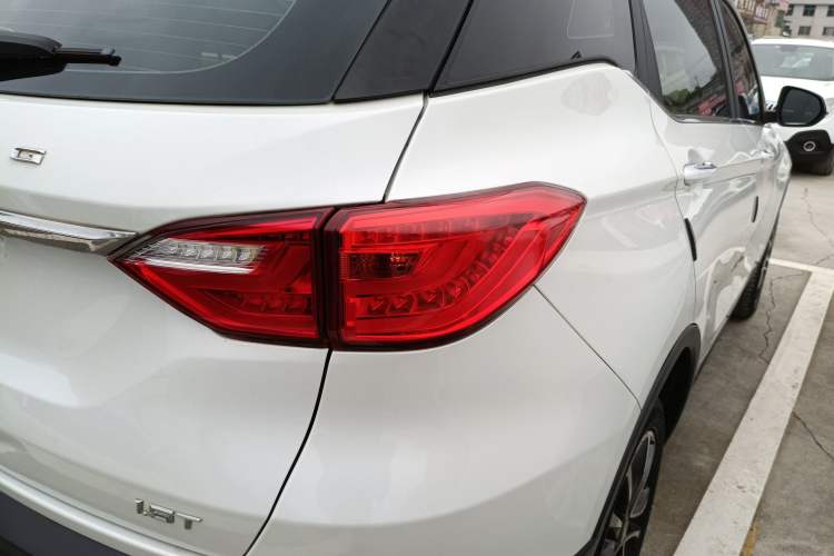 Used Hanteng X5 2018 1.5T CVT Luxury Edition Right Rear Taillight