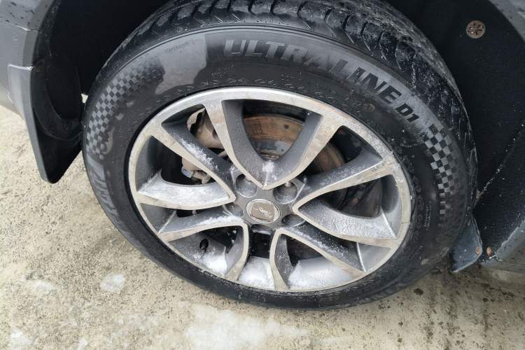 Used Hanteng X5 2018 1.5T CVT Luxury Edition Right Rear Wheel Hub