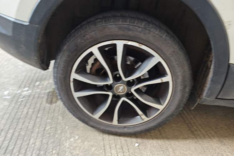 Used Hanteng X5 2018 1.5T CVT Luxury Edition Right Rear Wheel Hub