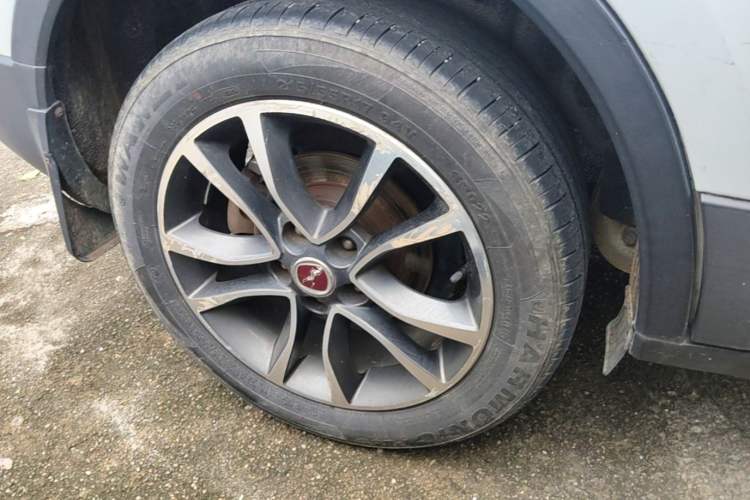 Used Hanteng X5 2018 1.5T CVT Luxury Edition Right Rear Wheel Hub