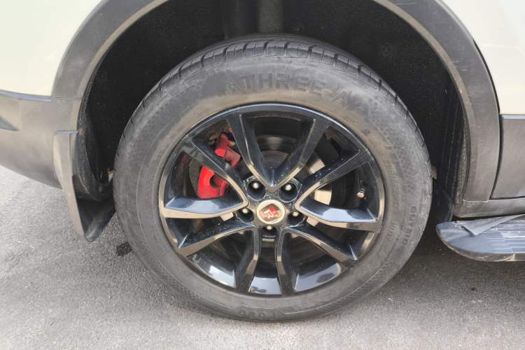 Used Hanteng X5 2018 1.5T CVT New Year Edition Right Rear Wheel Hub