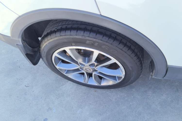 Used Hanteng X5 2018 1.5T CVT Elite Edition Right Rear Wheel Hub
