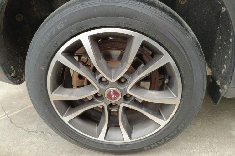 Used Hanteng X5 2018 1.5T CVT Luxury Edition Right Rear Wheel Hub
