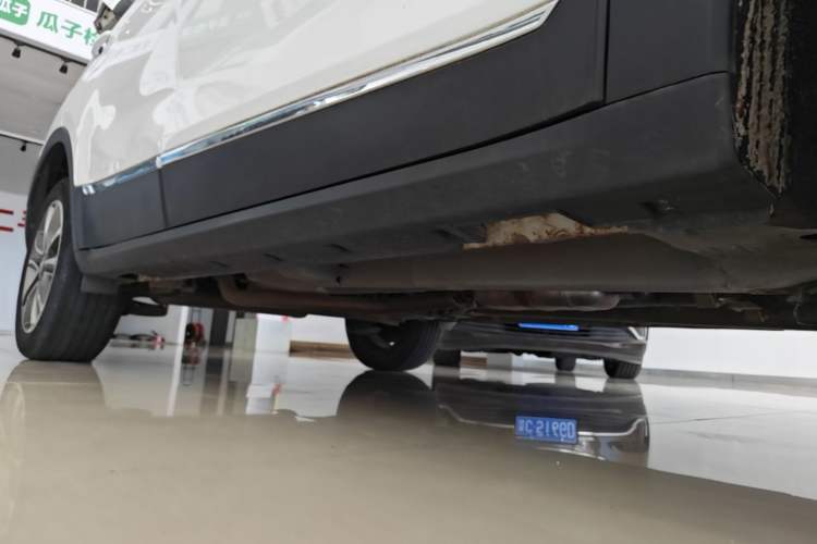 Used Hanteng X5 2018 1.5T CVT New Year Edition Right Side Sill