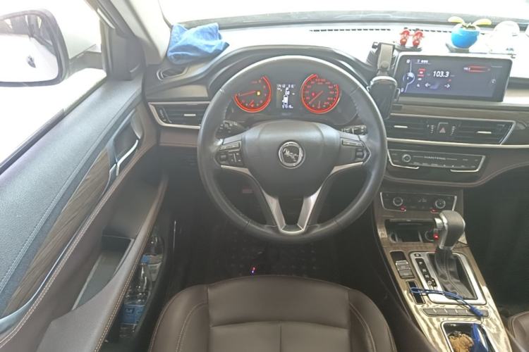 Used Hanteng X5 2018 1.5T CVT Luxury Edition Steering Wheel