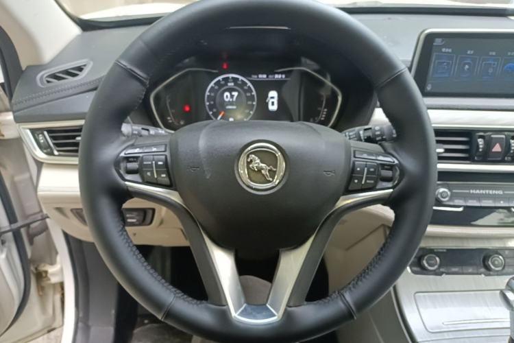 Used Hanteng X5 2018 1.5T CVT New Year Edition Steering Wheel