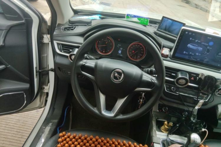 Used Hanteng X5 2018 1.5L Manual Comfort Edition Steering Wheel