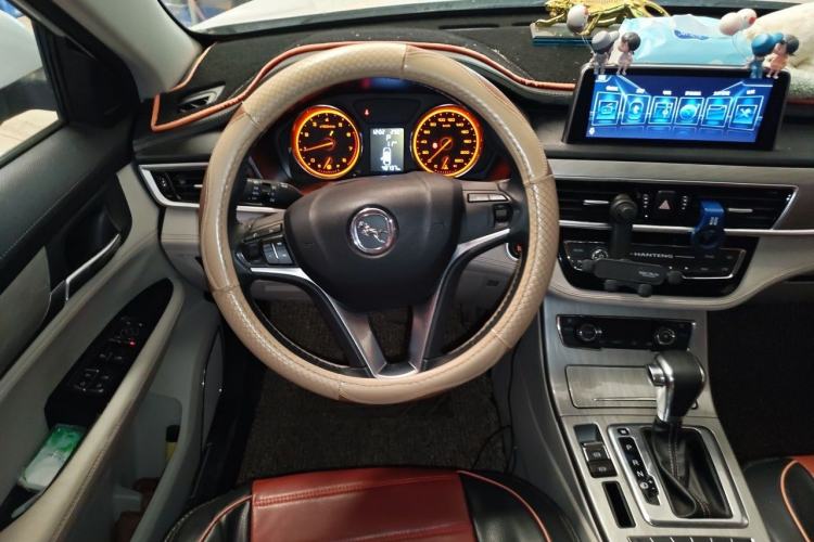 Used Hanteng X5 2018 1.5T CVT Luxury Edition Steering Wheel