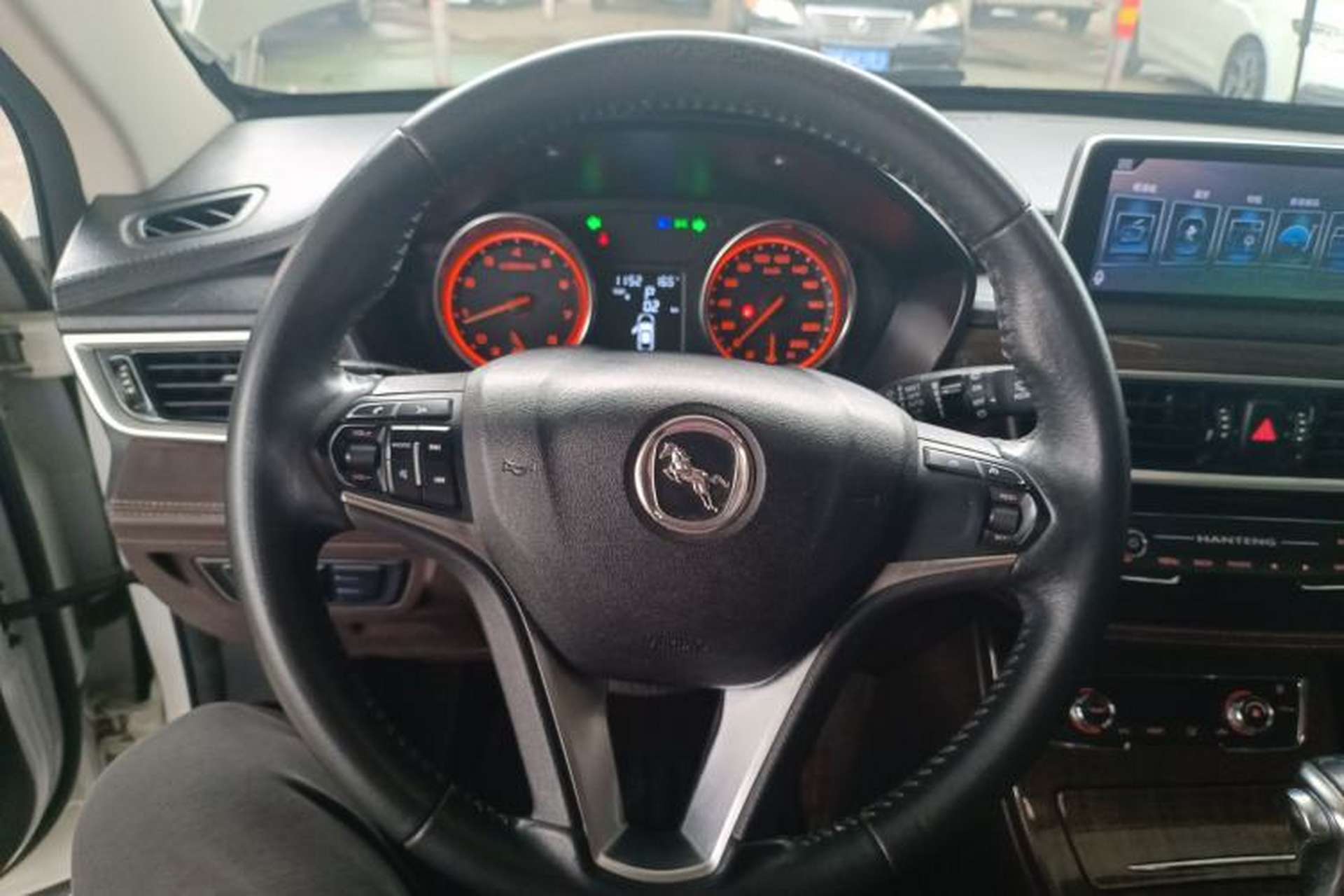 Used Hanteng X5 2018 1.5T CVT Luxury Edition Steering Wheel