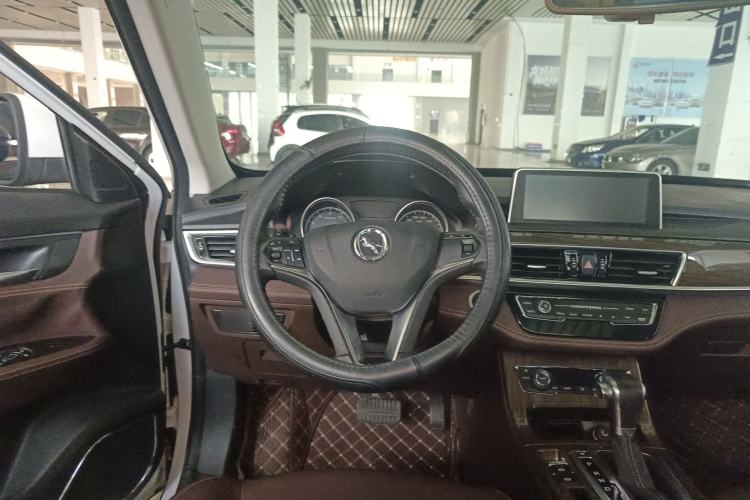 Used Hanteng X5 2018 1.5T CVT Luxury Edition Steering Wheel