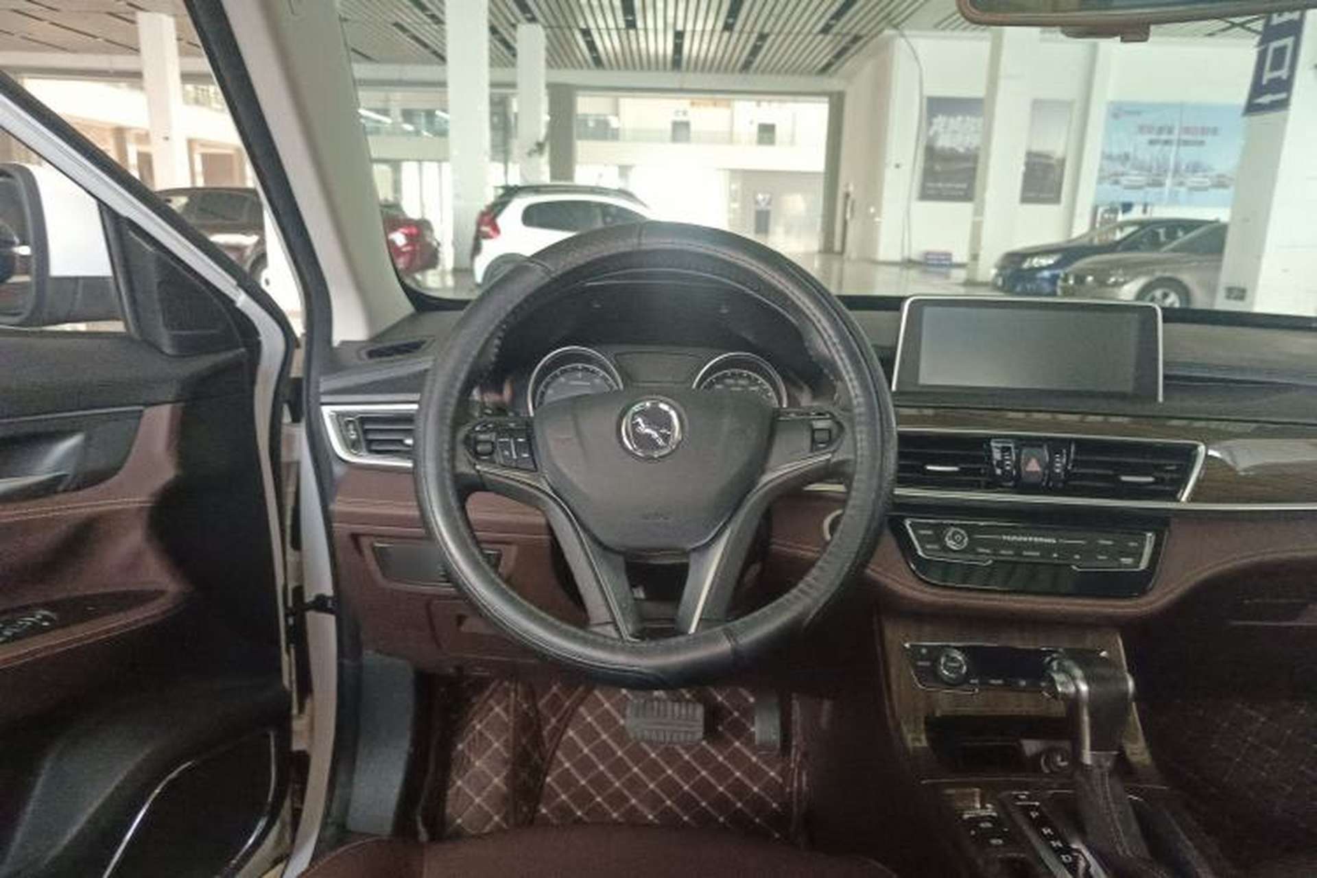 Used Hanteng X5 2018 1.5T CVT Luxury Edition Steering Wheel