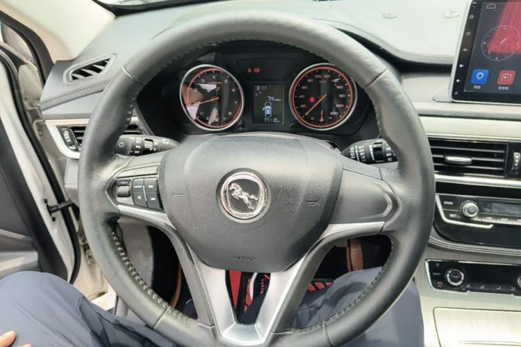 Used Hanteng X5 2018 1.5L Manual Elite Edition Steering Wheel