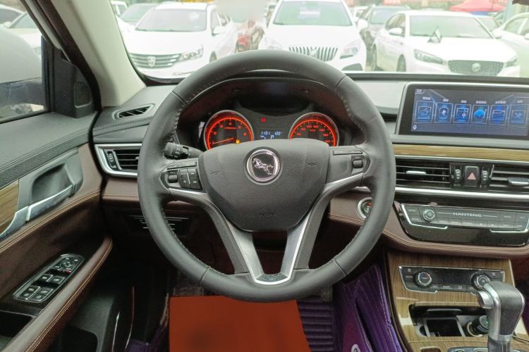 Used Hanteng X5 2018 1.5T CVT Luxury Edition Steering Wheel