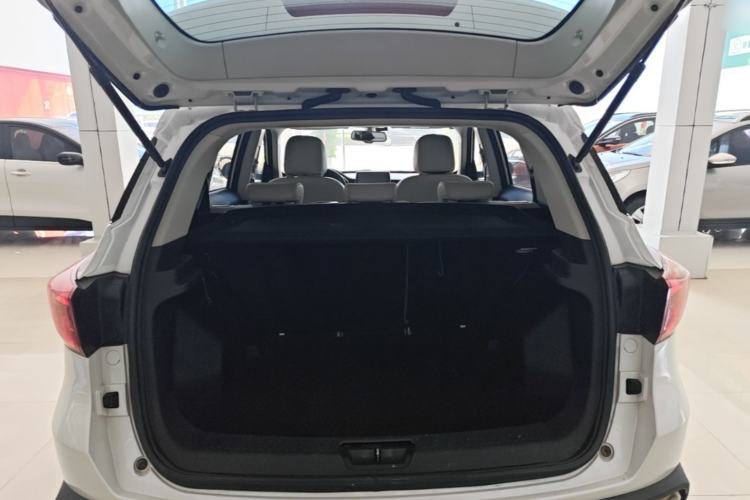 Used Hanteng X5 2018 1.5T CVT New Year Edition Trunk