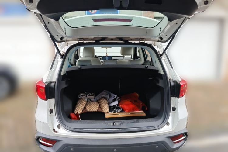Used Hanteng X5 2018 1.5T CVT Luxury Edition Trunk