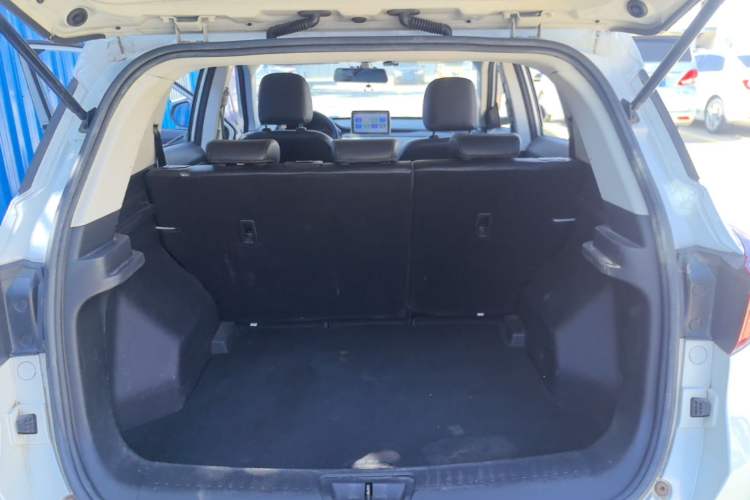 Used Hanteng X5 2018 1.5T CVT Elite Edition Trunk