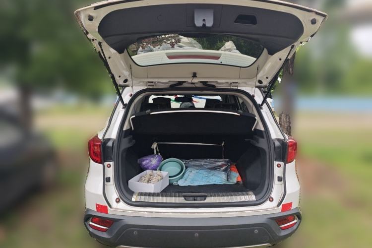 Used Hanteng X5 2018 1.5T CVT Luxury Edition Trunk