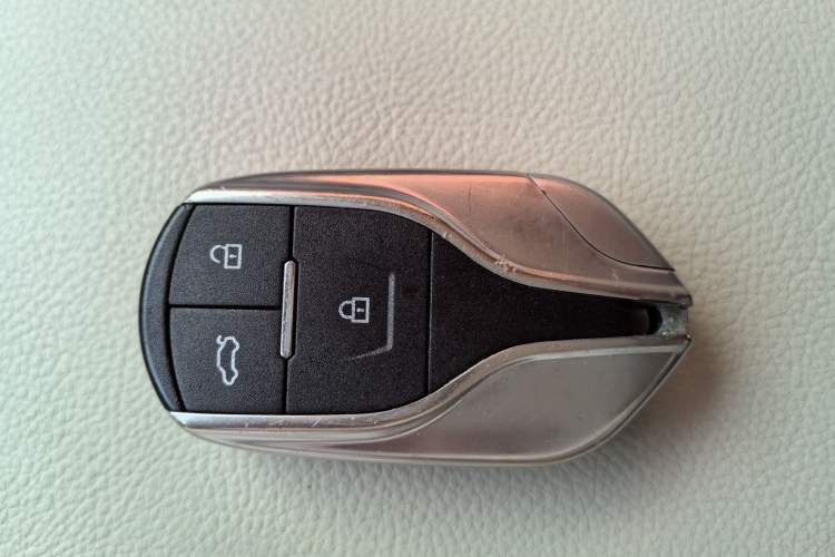 Used Hanteng X5 2018 1.5T CVT Luxury Edition Vehicle Key