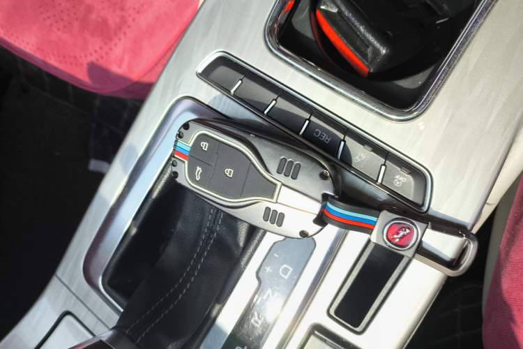 Used Hanteng X5 2018 1.5T CVT New Year Edition Vehicle Key