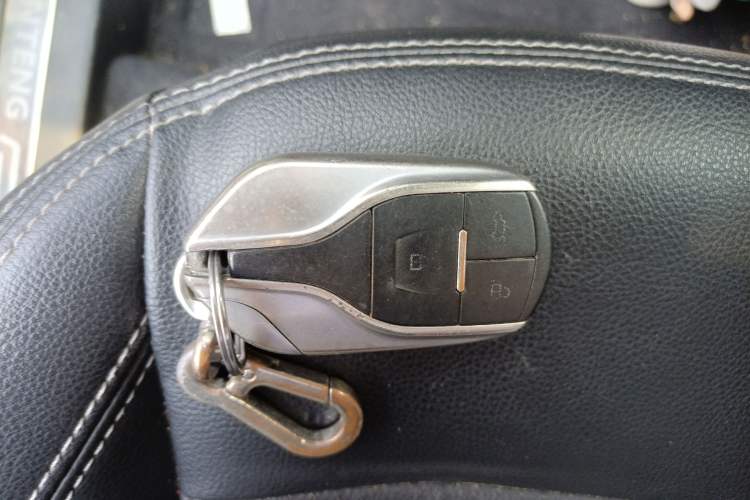Used Hanteng X5 2018 1.5T Manual Elite Edition Vehicle Key