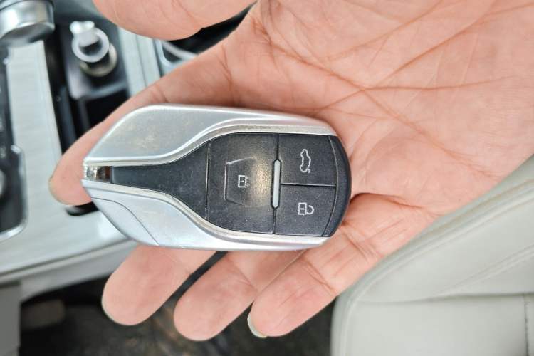 Used Hanteng X5 2018 1.5T CVT Luxury Edition Vehicle Key