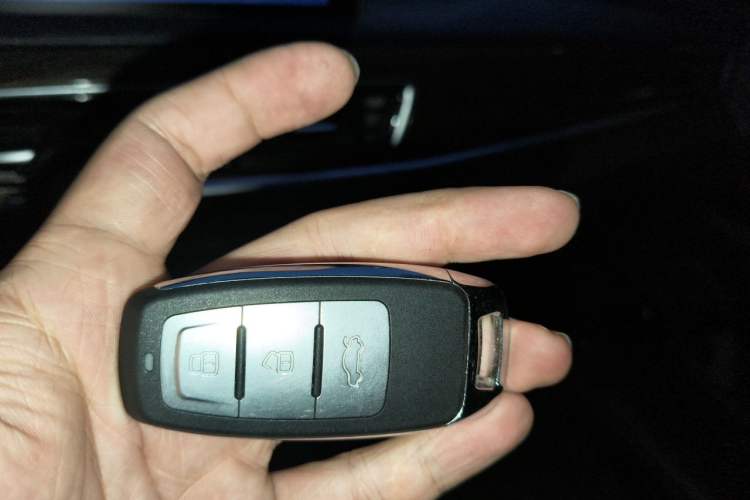 Used Hanteng X5 2018 1.5T CVT New Year Edition Vehicle Key